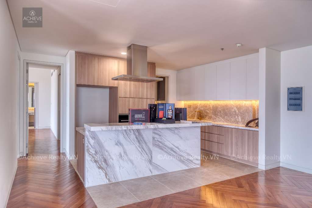Cho thuê căn hộ 4 phòng ngủ Cove Residence Empire City 212m2