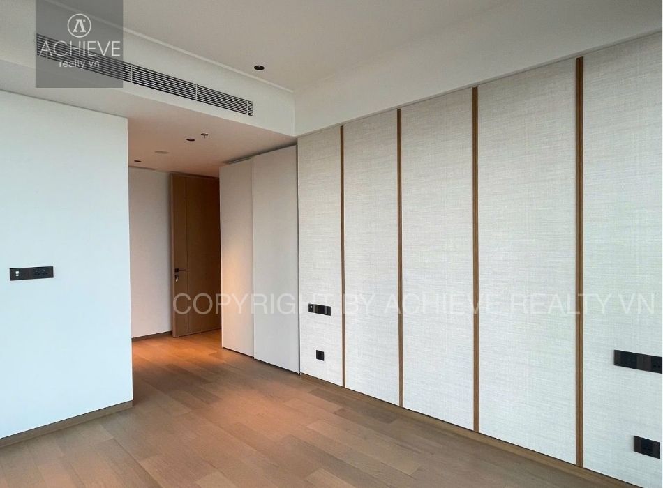 Cho thuê Căn hộ 3 Phòng Ngủ Grand Marina Saigon | SEA Tower | Nội thất cơ bản | Q648243