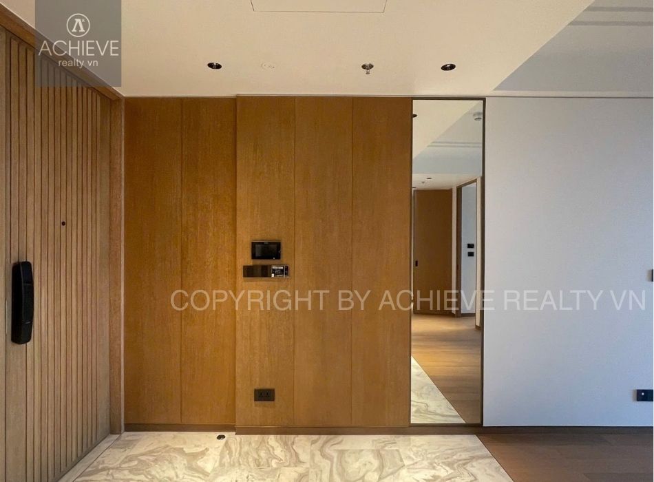 Cho thuê Căn hộ 3 Phòng Ngủ Grand Marina Saigon | SEA Tower | Nội thất cơ bản | Q648243