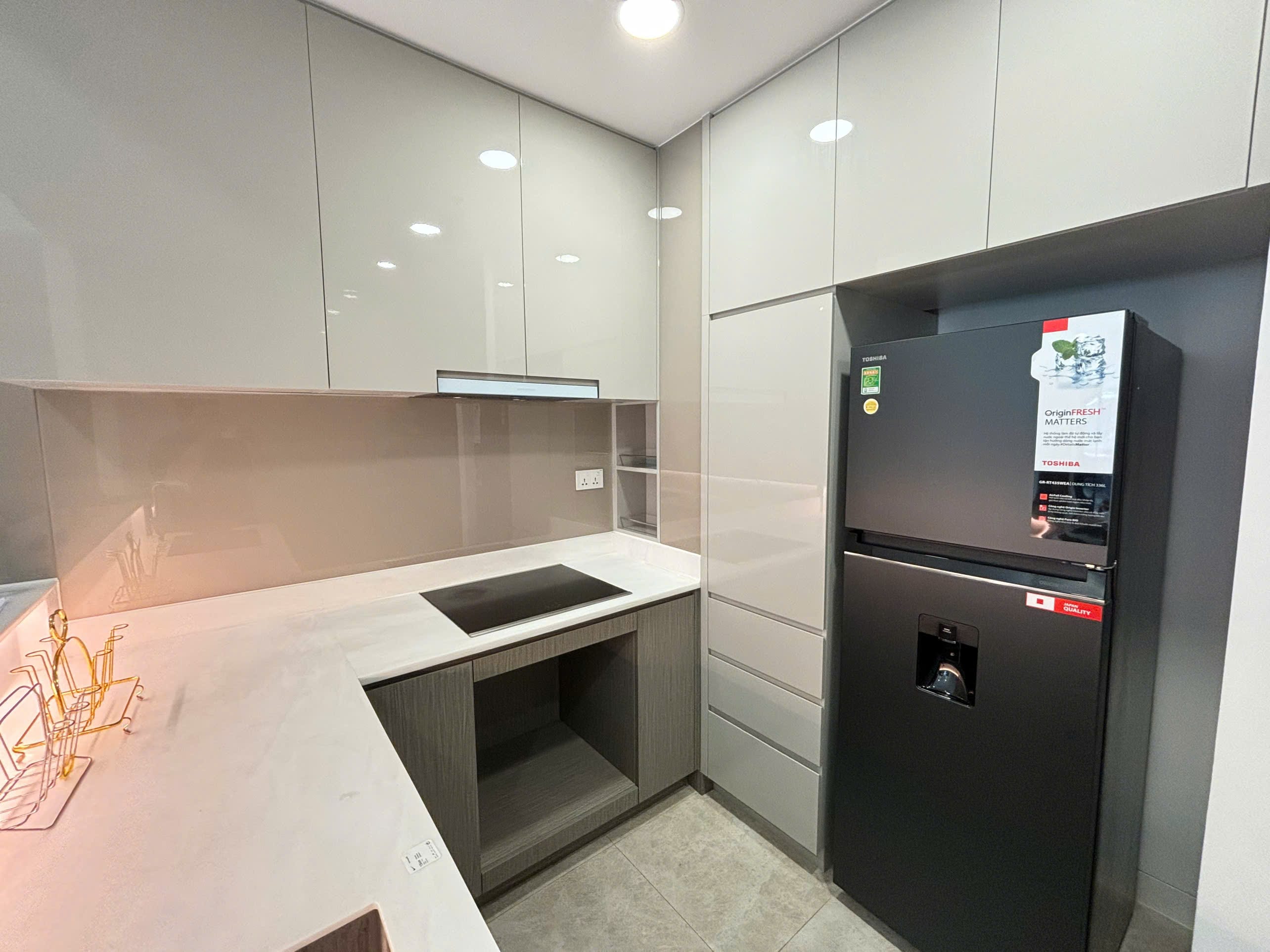 Cho thuê căn hộ 2 Phòng Ngủ | 83 m² | Nội thất cơ bản | The River Thủ Thiêm 