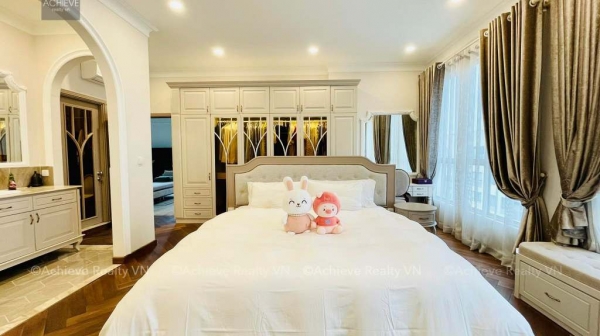 Bán Penthouse Masteri An Phú đầy đủ nội thất hiện đại 210m2 