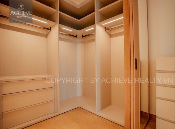 Cho thuê Căn hộ 3 Phòng Ngủ Grand Marina Saigon | SEA Tower | 125m2 | Nội thất cơ bản| Q647219-R